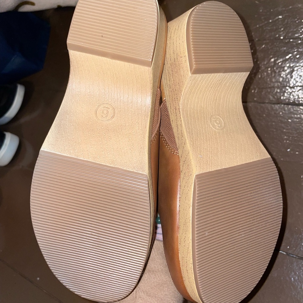 Universal Thread size 6 clogs - Picture 3 of 4